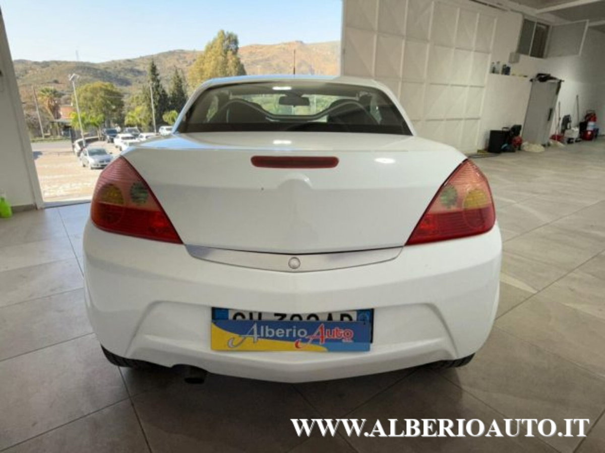 Opel Tigra TwinTop 1.3 CDTI Sport (5)