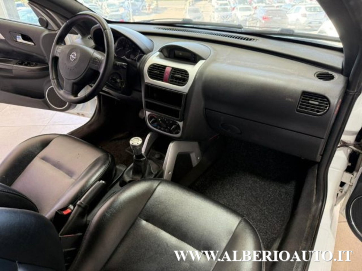 Opel Tigra TwinTop 1.3 CDTI Sport (9)