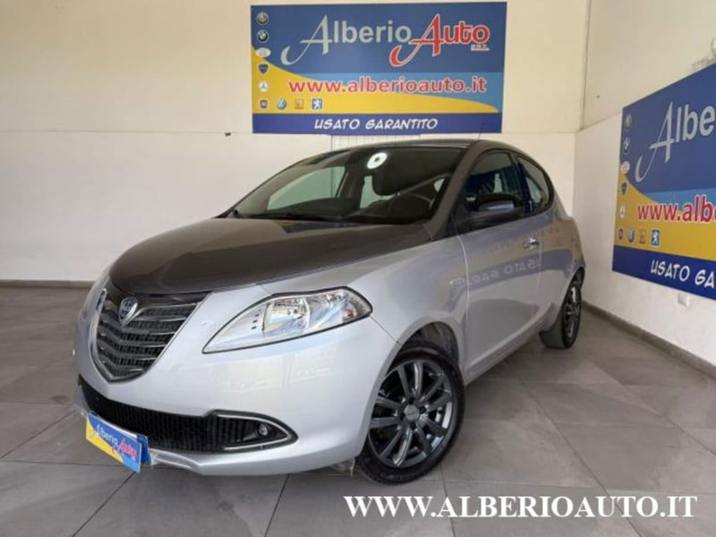 Lancia Ypsilon 0.9 TwinAir 85 CV 5 porte S&S Platinum