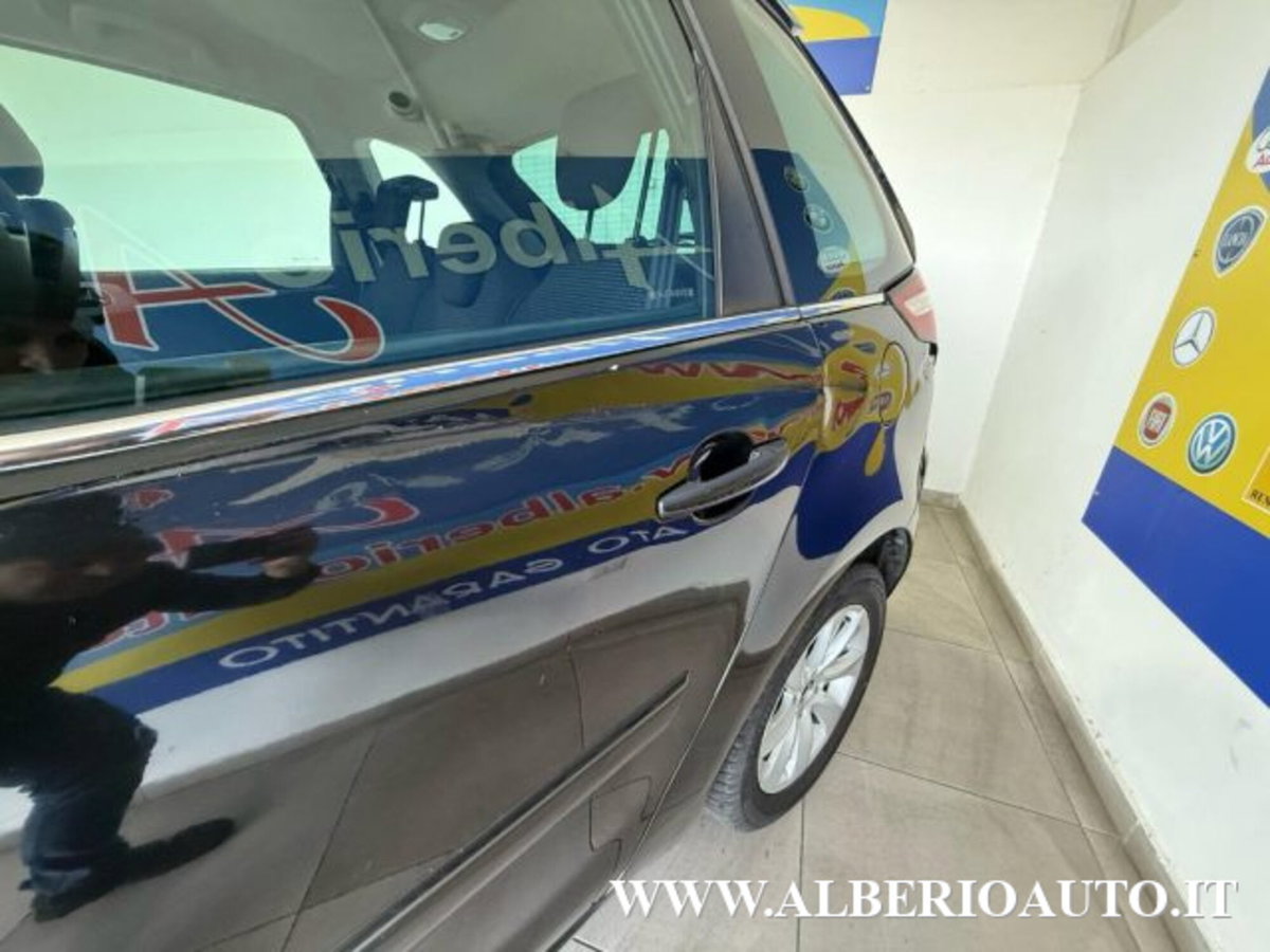 Citroen C4 Picasso 1.6 HDi 110 FAP Exclusive (8)