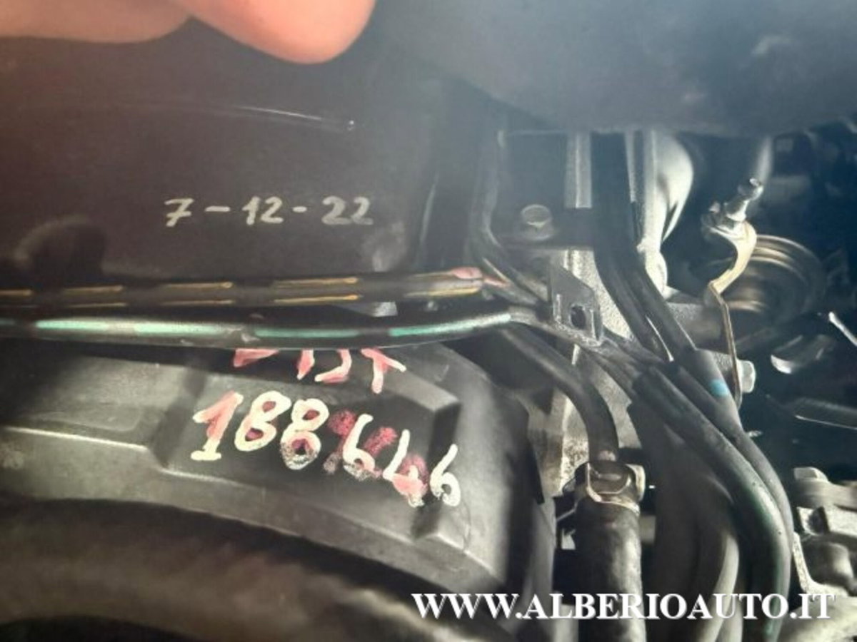 Mitsubishi Outlander 2.0 DI-D Instyle 7 p.ti DPF (19)