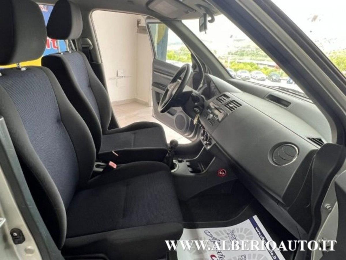 Suzuki Swift 1.3 4x4 5p. GL (11)