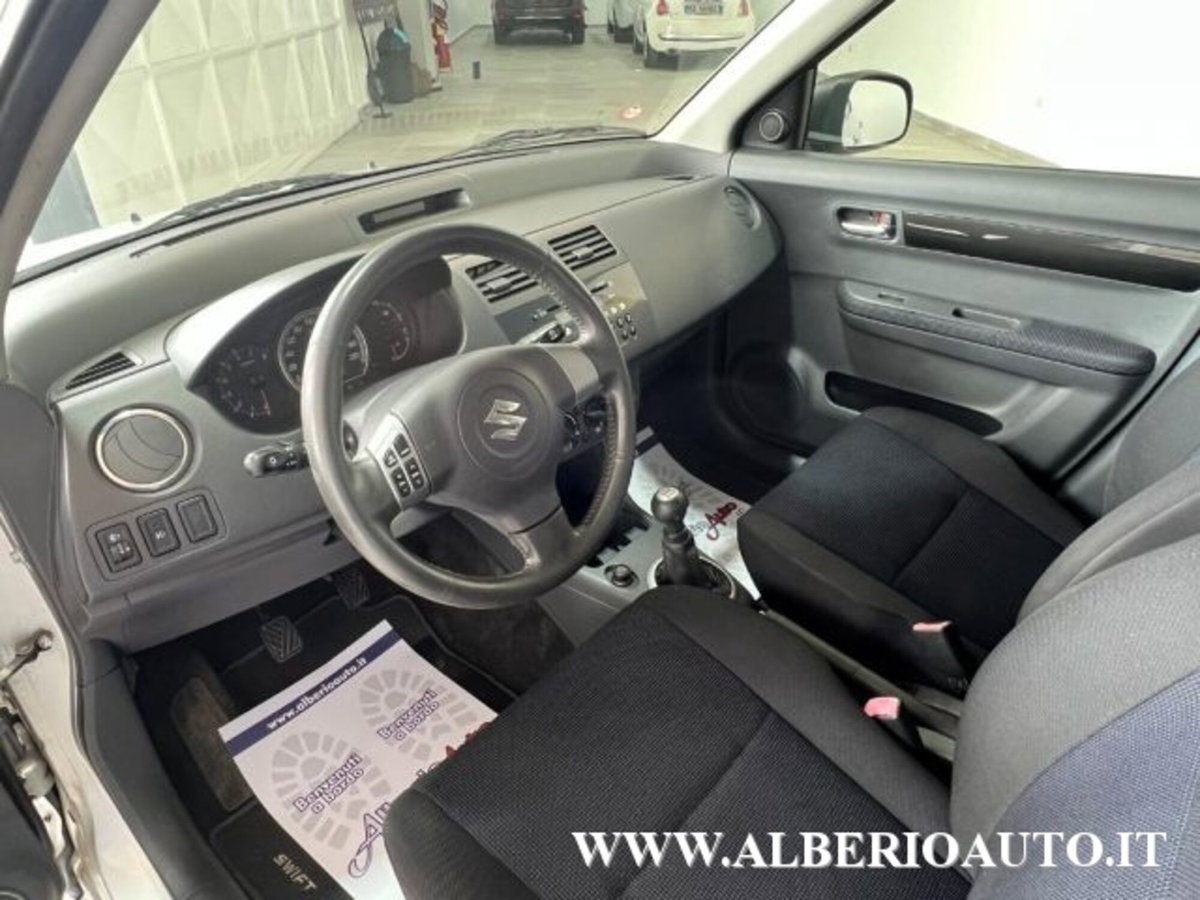 Suzuki Swift 1.3 4x4 5p. GL (14)