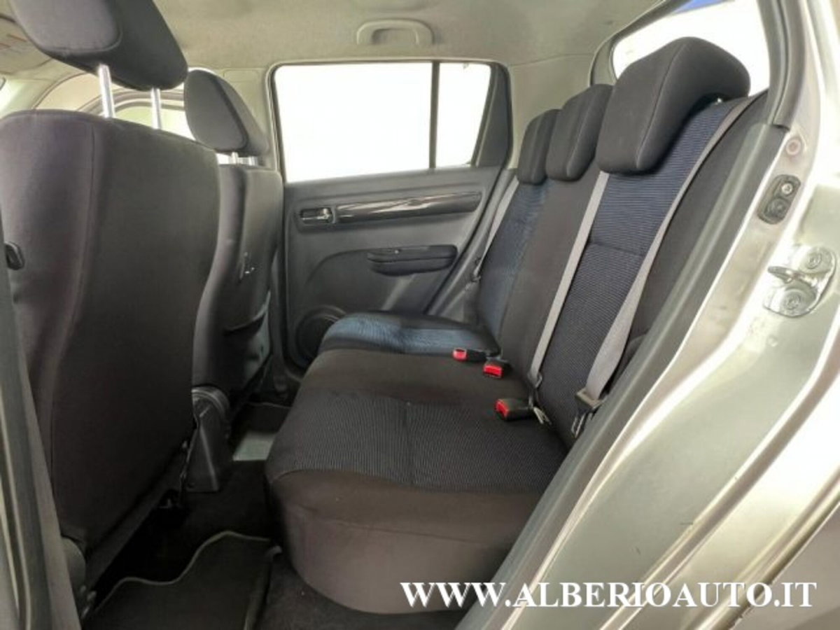 Suzuki Swift 1.3 4x4 5p. GL (8)