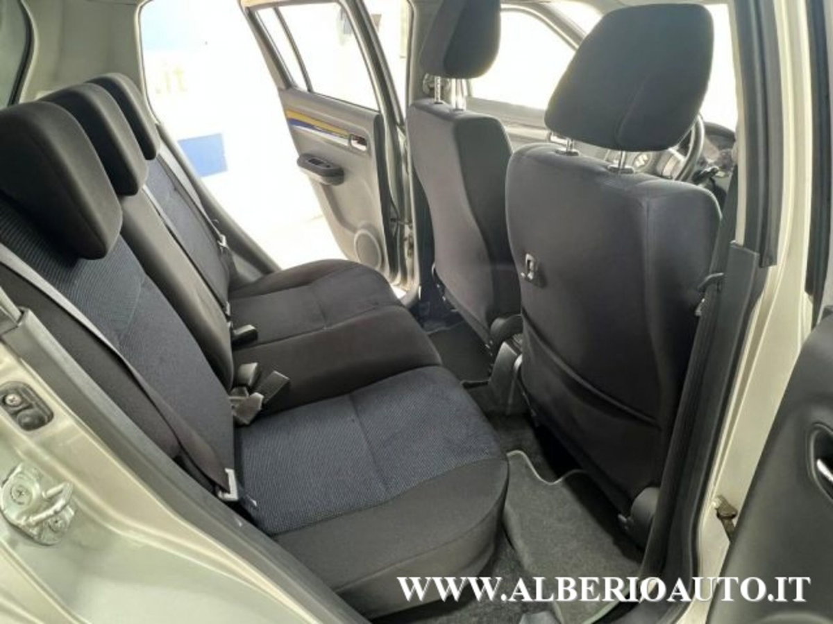 Suzuki Swift 1.3 4x4 5p. GL (9)