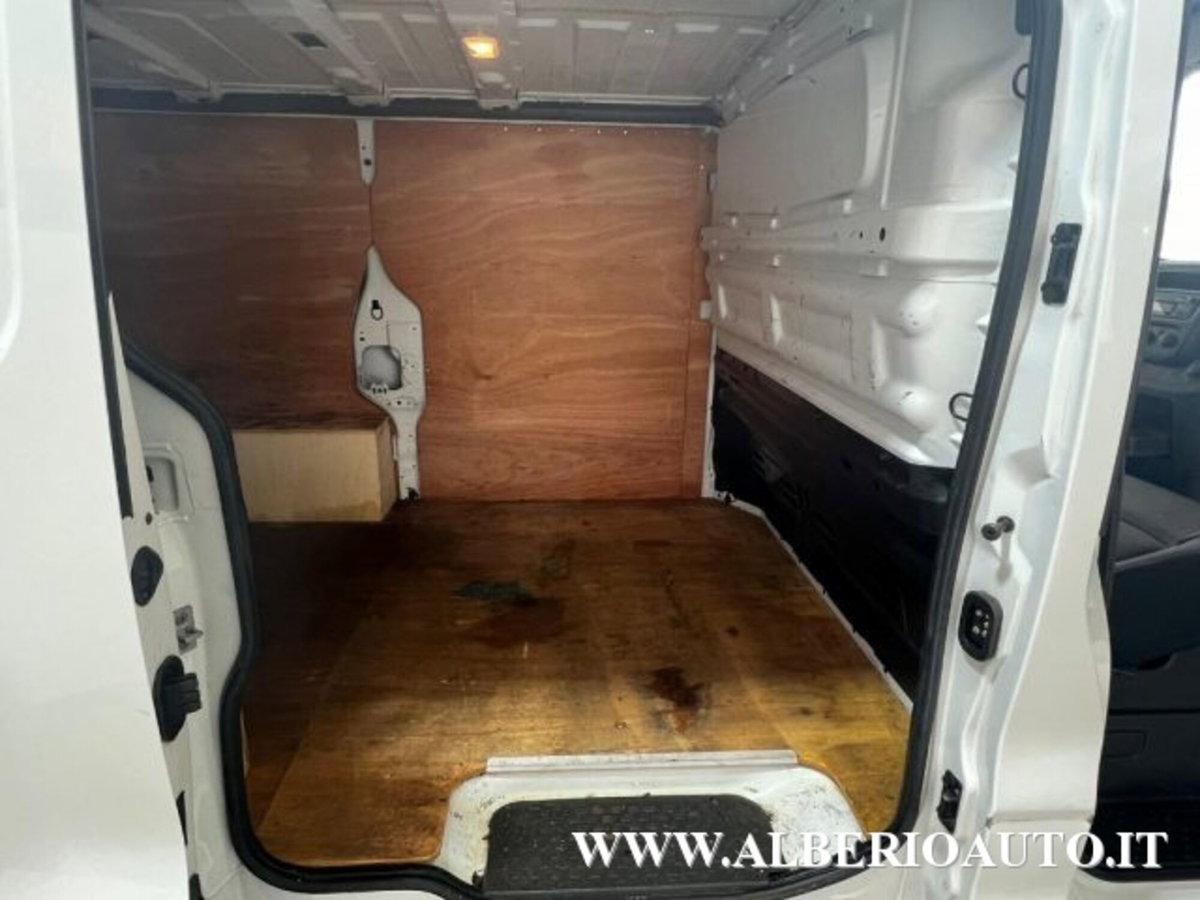 Renault Trafic Furgone T27 1.6 dCi 125CV S&S PC-TN Furgone (11)