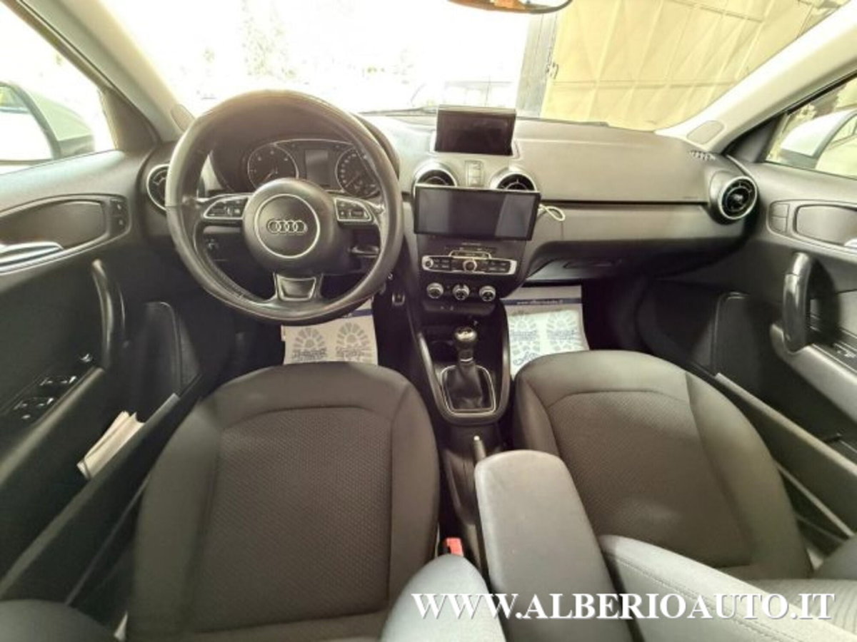 Audi A1 Sportback 1.4 TDI Admired (11)
