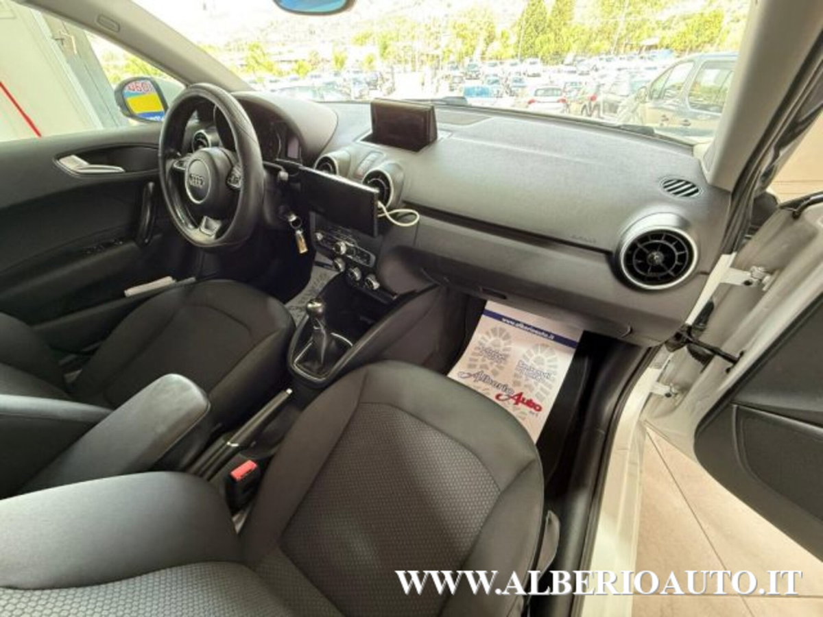 Audi A1 Sportback 1.4 TDI Admired (12)