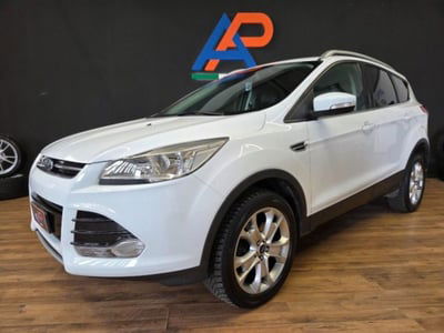 Ford Kuga 2.0 TDCI 150 CV S&S 4WD Powershift Titanium usata