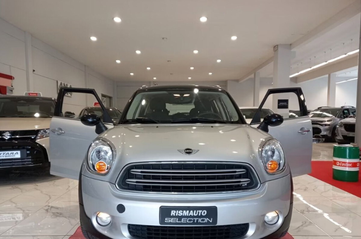 MINI Mini Countryman 1.6 Cooper D Business Countryman (6)