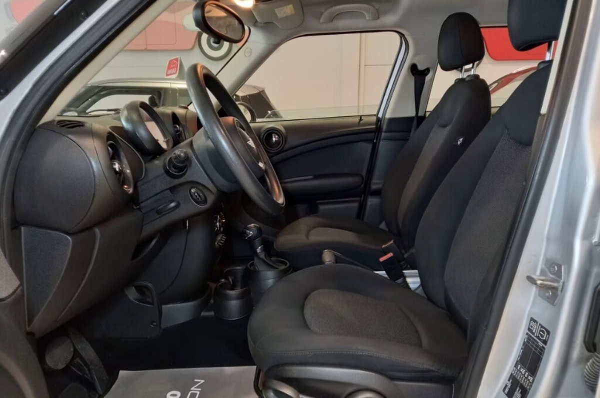 MINI Mini Countryman 1.6 Cooper D Business Countryman (7)