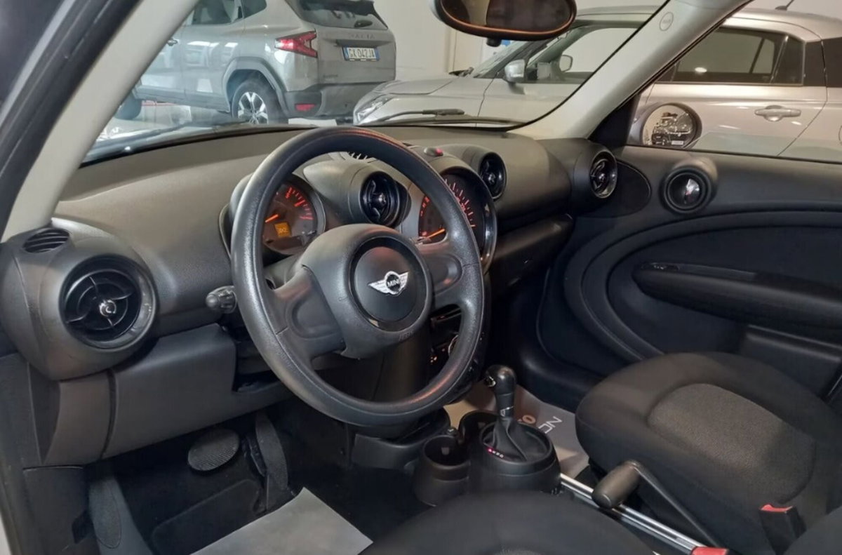 MINI Mini Countryman 1.6 Cooper D Business Countryman (8)
