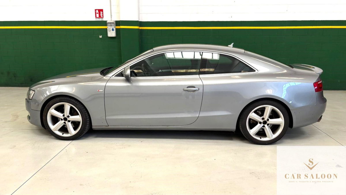Audi A5 Coupé 2.0 TFSI 211 CV multitronic Ambiente (3)