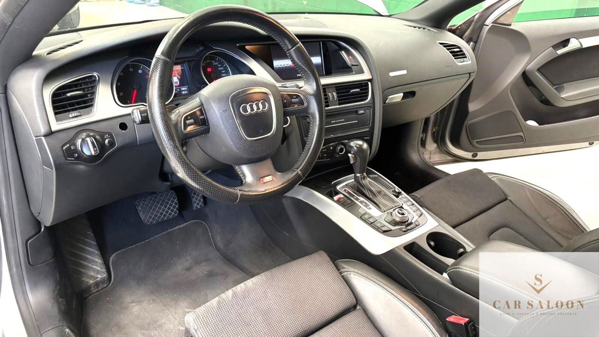 Audi A5 Coupé 2.0 TFSI 211 CV multitronic Ambiente (6)