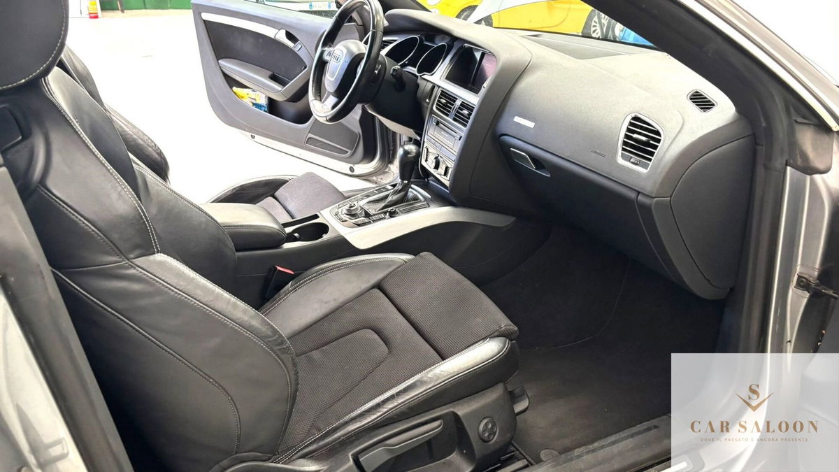 Audi A5 Coupé 2.0 TFSI 211 CV multitronic Ambiente (7)