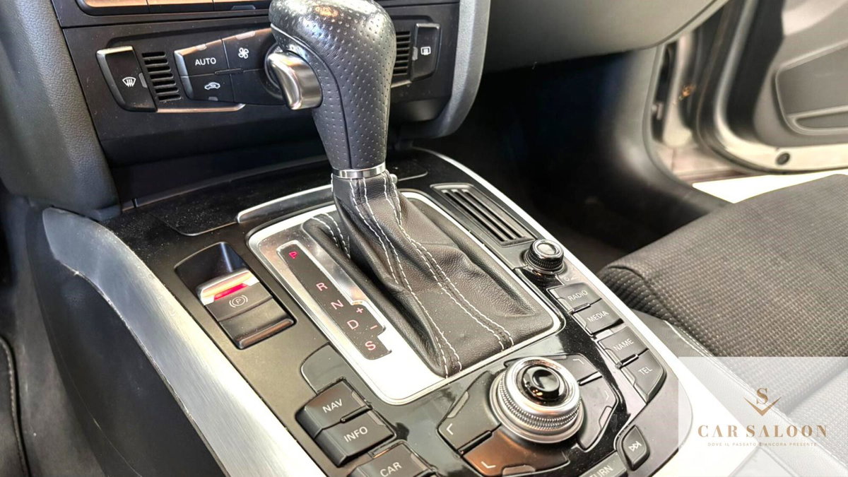 Audi A5 Coupé 2.0 TFSI 211 CV multitronic Ambiente (9)