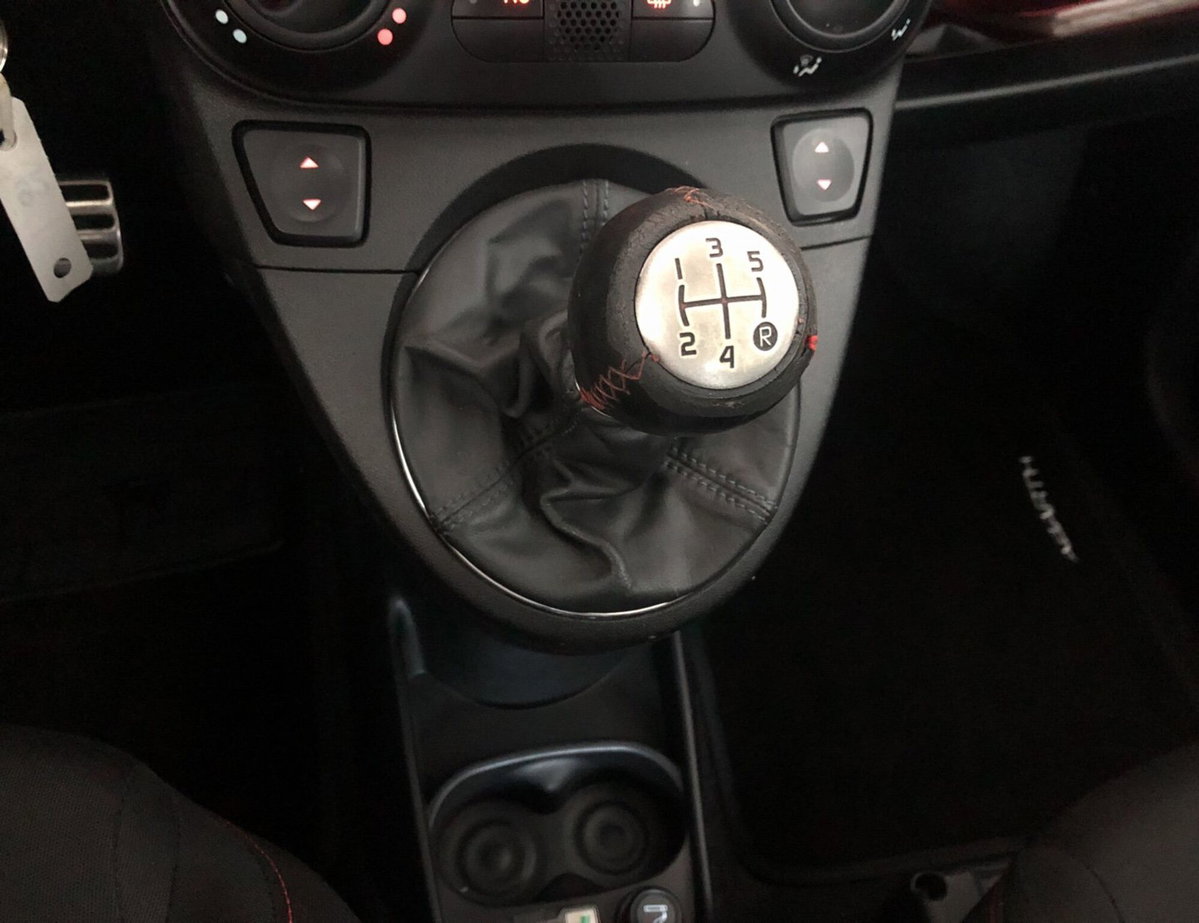 Abarth 500 1.4 Turbo T-Jet (10)