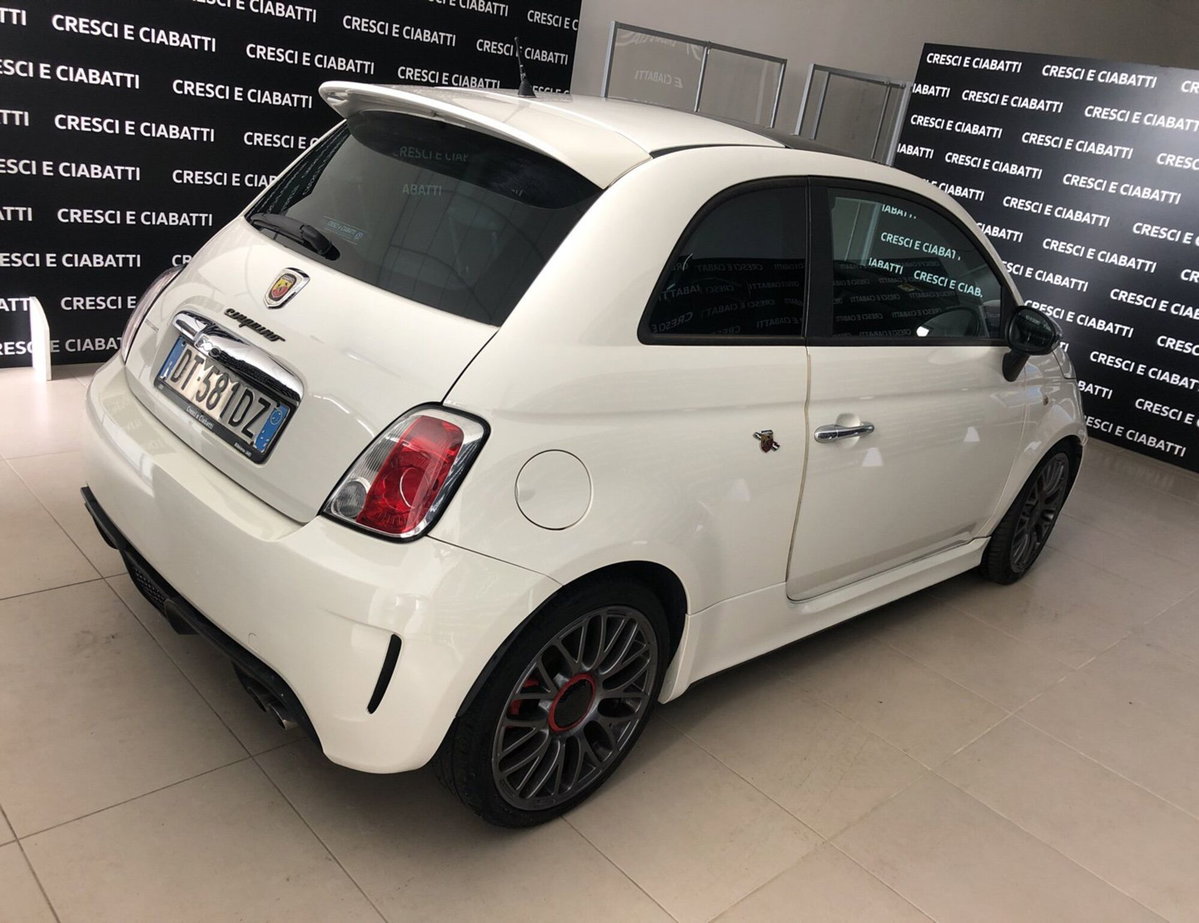 Abarth 500 1.4 Turbo T-Jet (2)