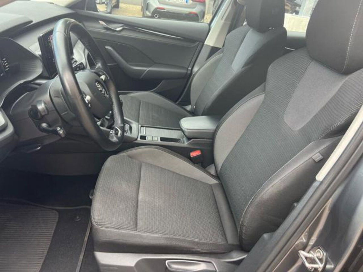 Skoda Octavia 2.0 TDI EVO SCR DSG Executive (11)