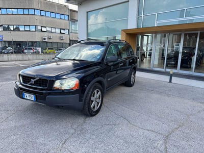 Volvo XC90 2.4 D5 aut. AWD Executive usata