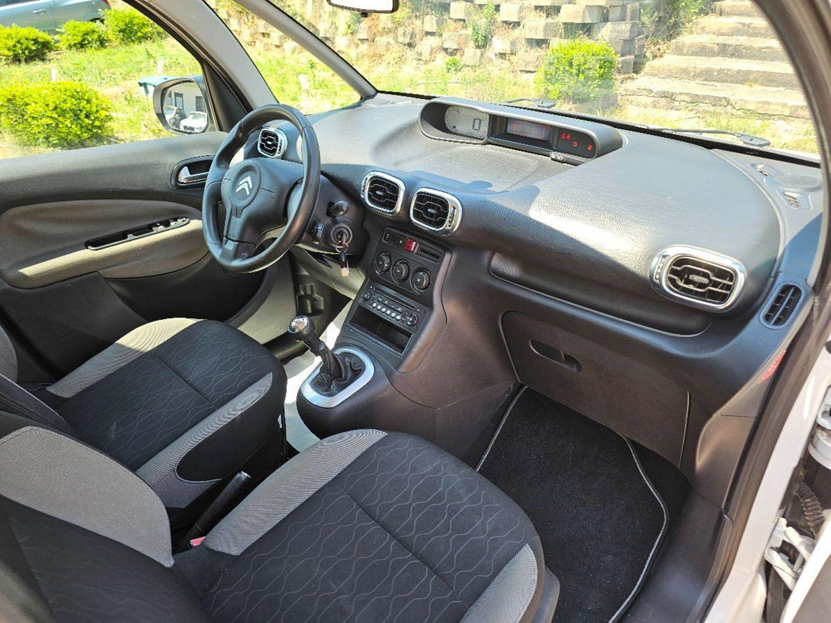 Citroen C3 Picasso 1.4 VTi 95 Exclusive (15)