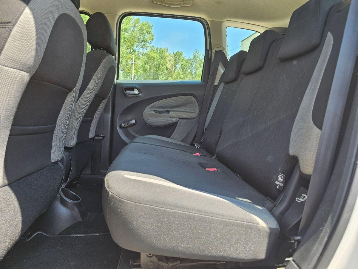 Citroen C3 Picasso 1.4 VTi 95 Exclusive (18)