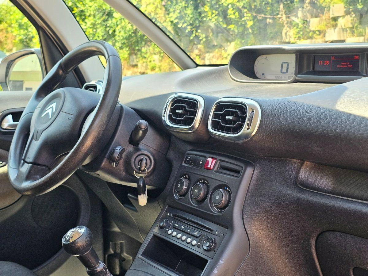 Citroen C3 Picasso 1.4 VTi 95 Exclusive (20)