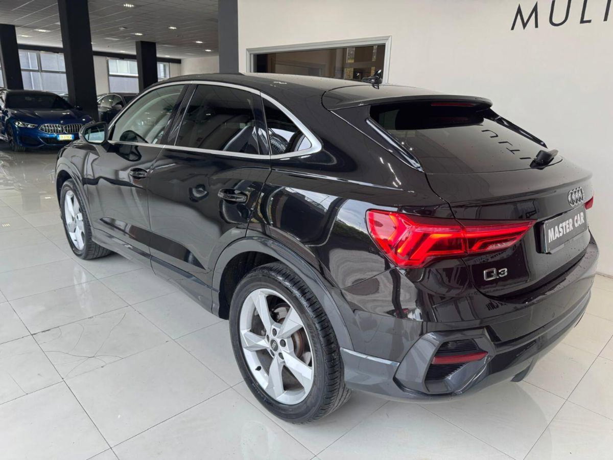 Audi Q3 35 TDI quattro S tronic Business (2)