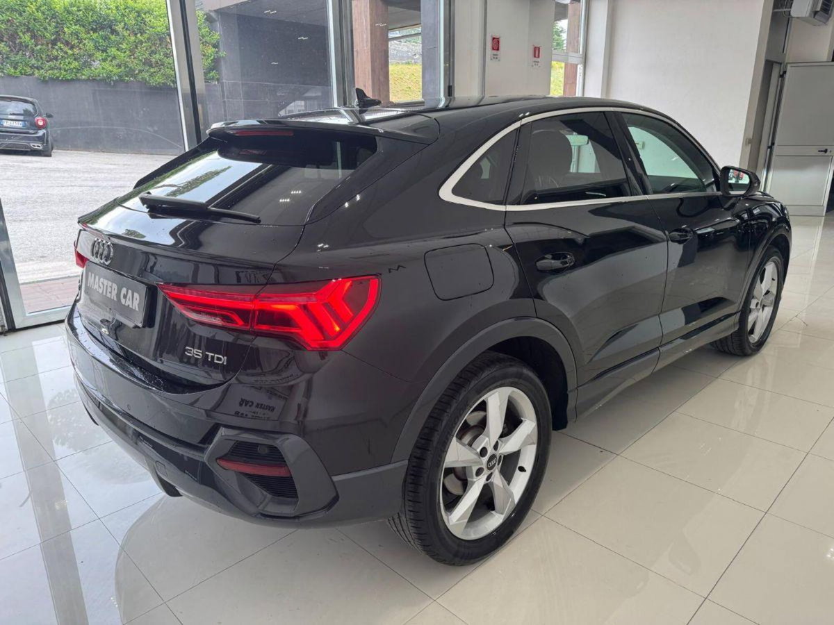 Audi Q3 35 TDI quattro S tronic Business (4)