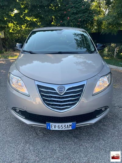 Lancia Ypsilon 0.9 TwinAir 85 CV 5 porte Metano Ecochic Gold usata