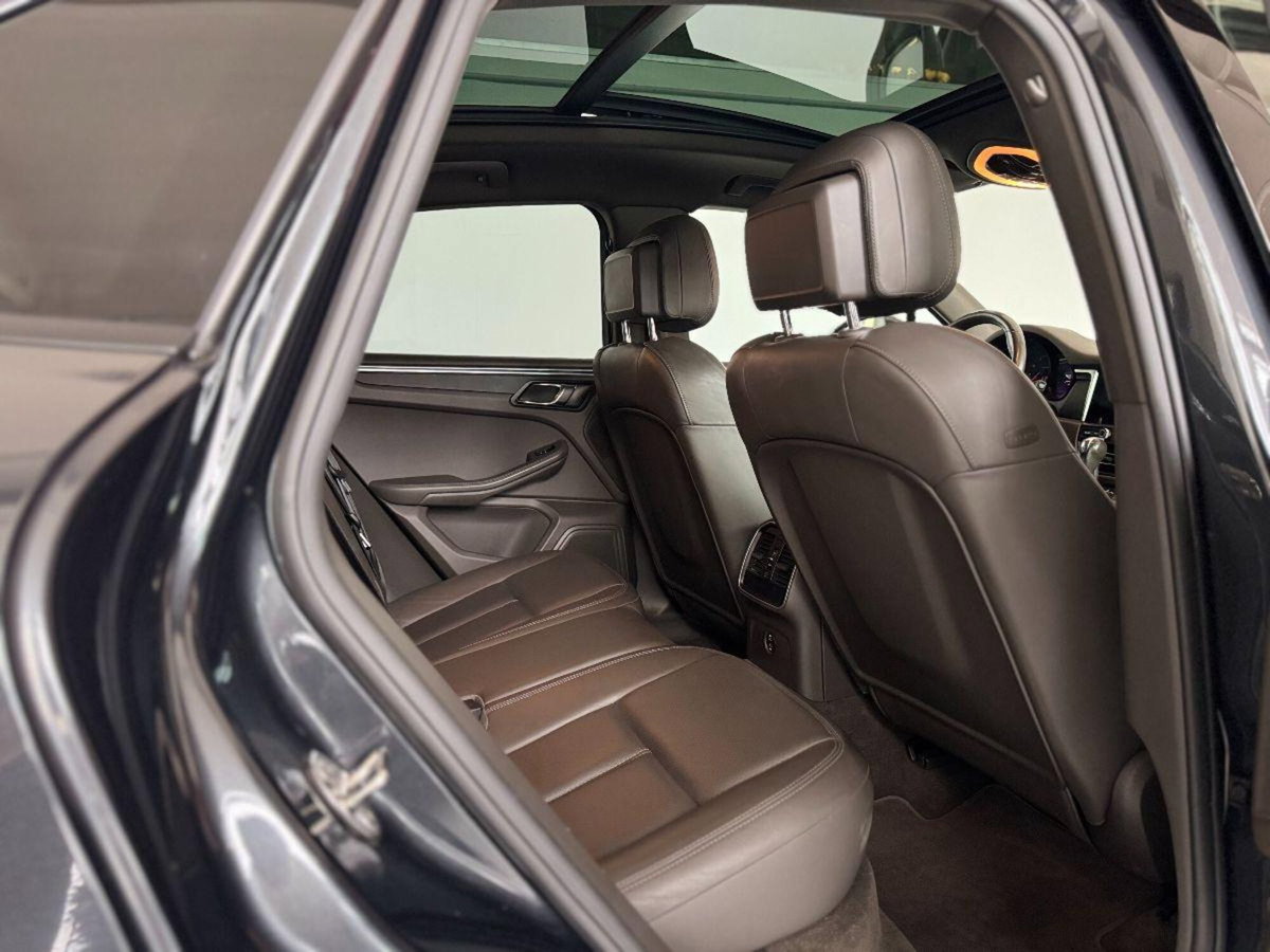 Porsche Macan 2.0 (9)