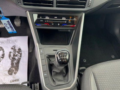Volkswagen Polo 1.0 tsi Life 95cv (11)