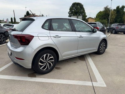 Volkswagen Polo 1.0 tsi Life 95cv (4)