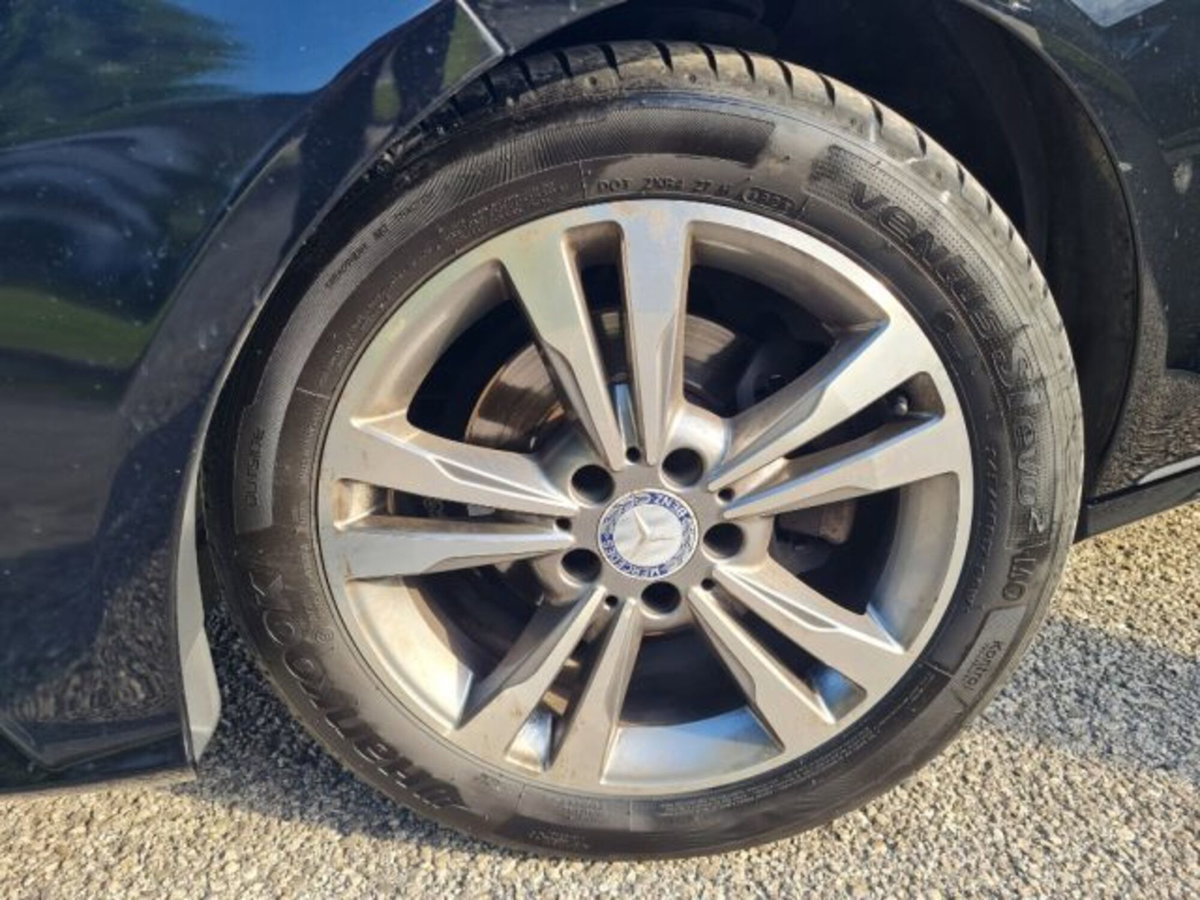 Mercedes-Benz Classe E 200 CDI Premium (13)