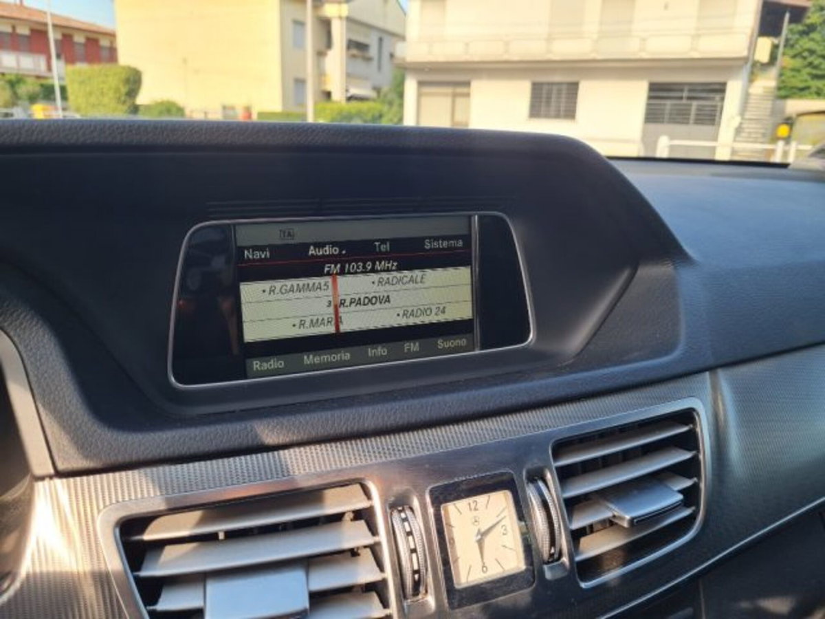Mercedes-Benz Classe E 200 CDI Premium (9)