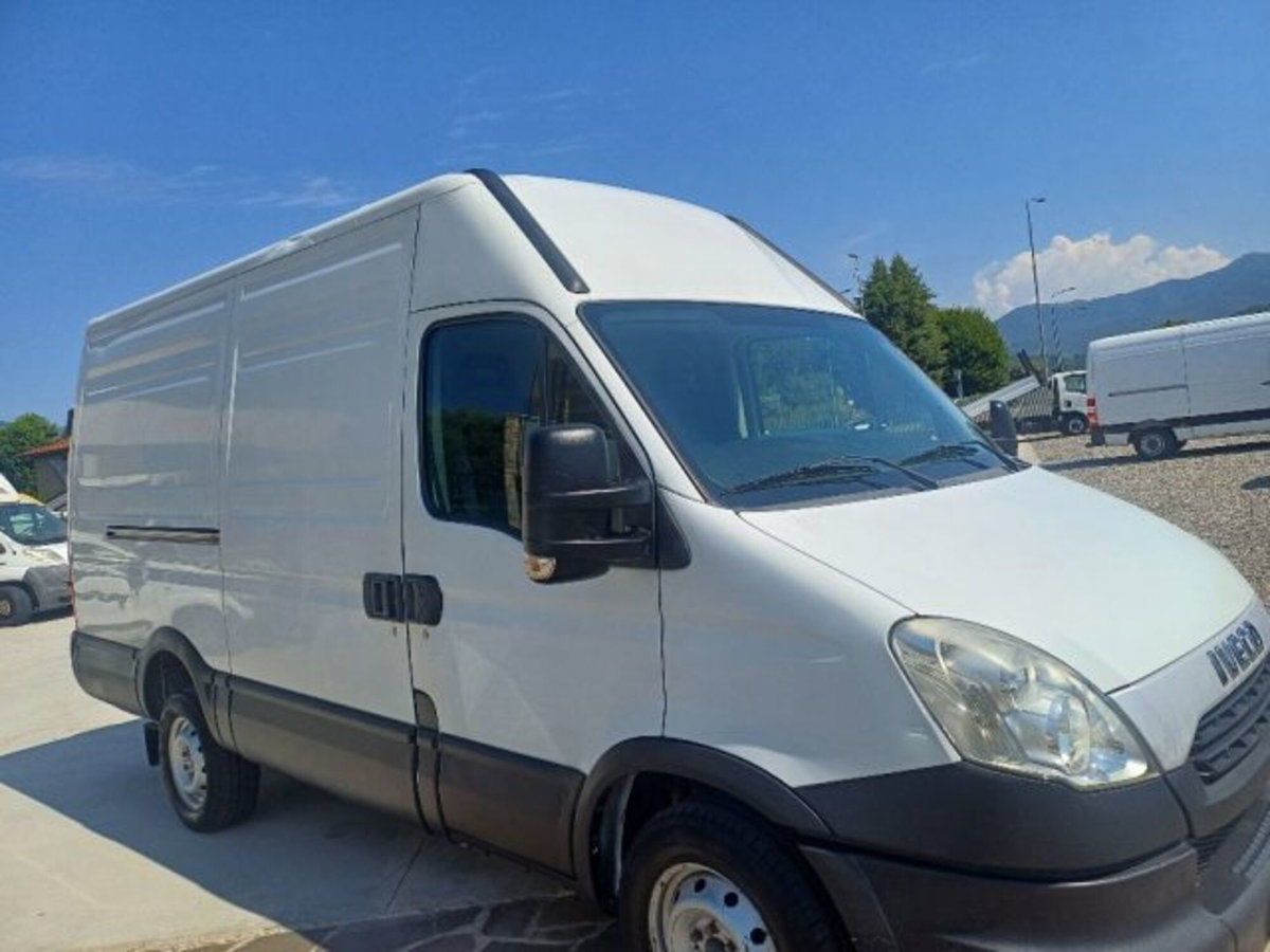 Iveco Daily Furgone 35S13V 2.3 HPT PM-TN Furgone (2)
