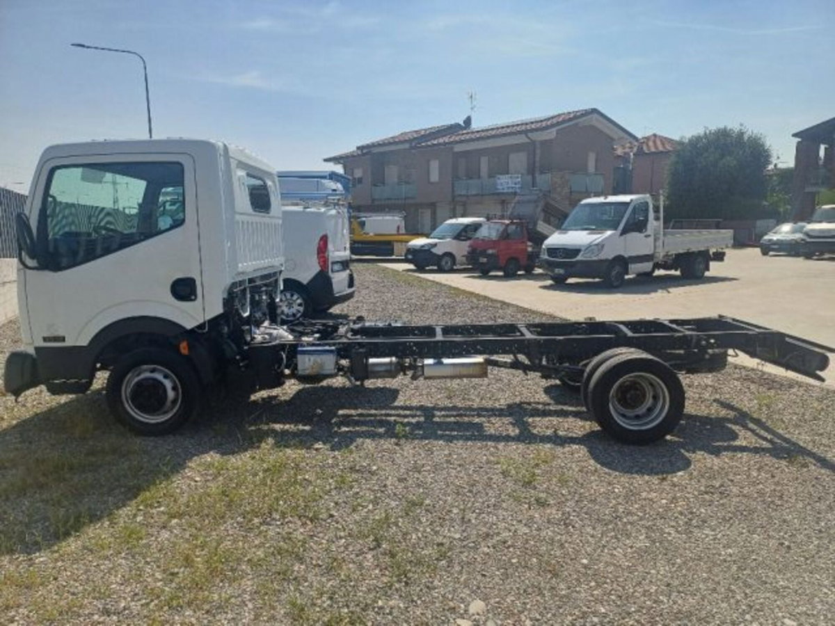 Nissan Cabstar 35.12 2.5 TDI 121CV PM-RG Cabinato
