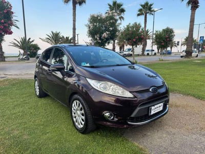 Ford Fiesta 1.4 5 porte Bz.- GPL Titanium usata