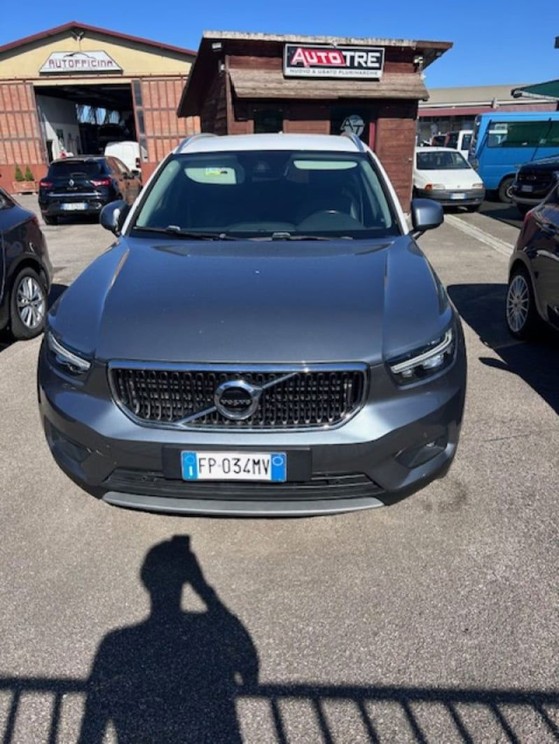 Volvo XC40 D4 AWD Geartronic Momentum