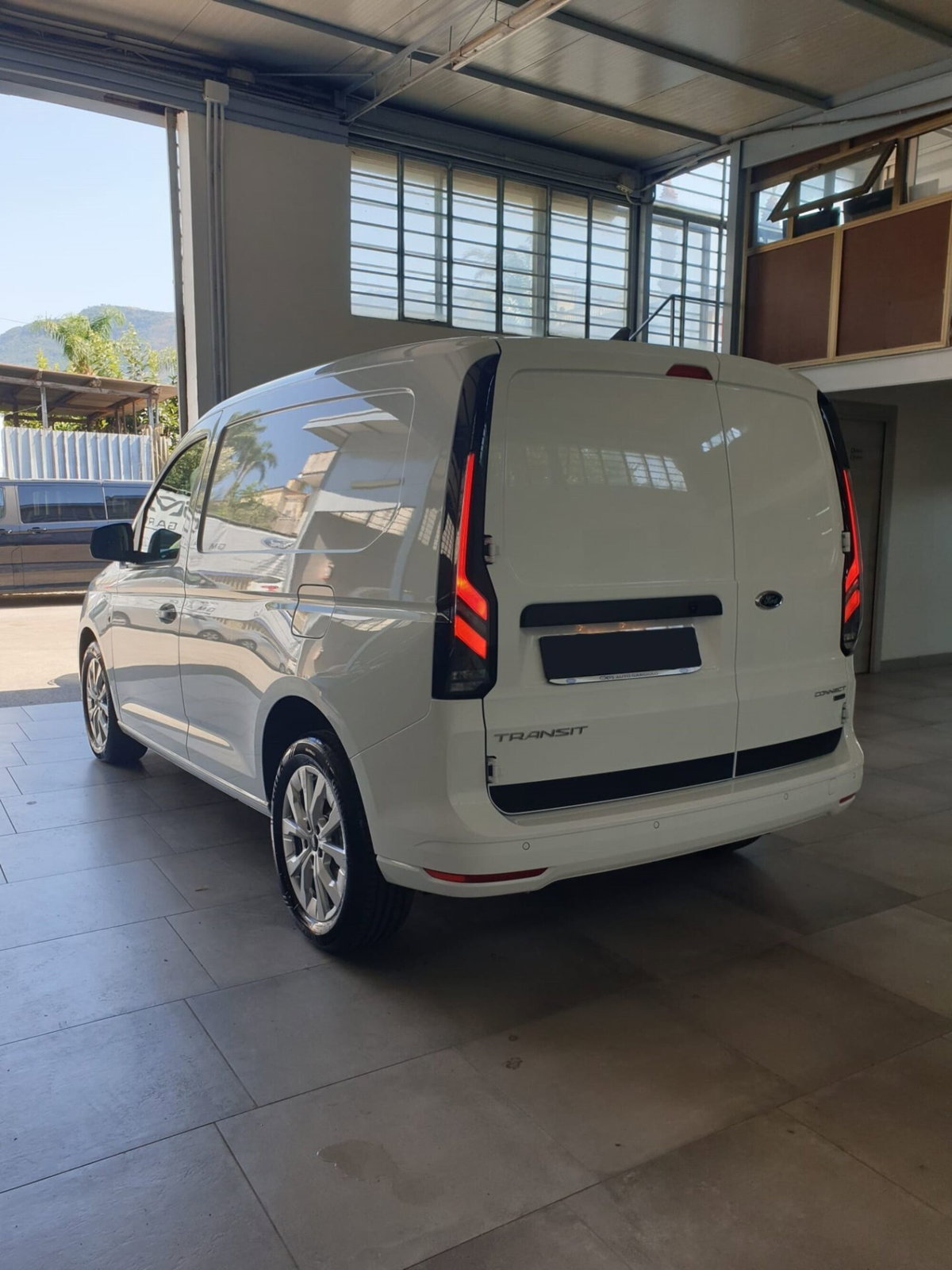 Ford Transit Connect  1.5 phev 150cv L2H1 Trend auto (4)