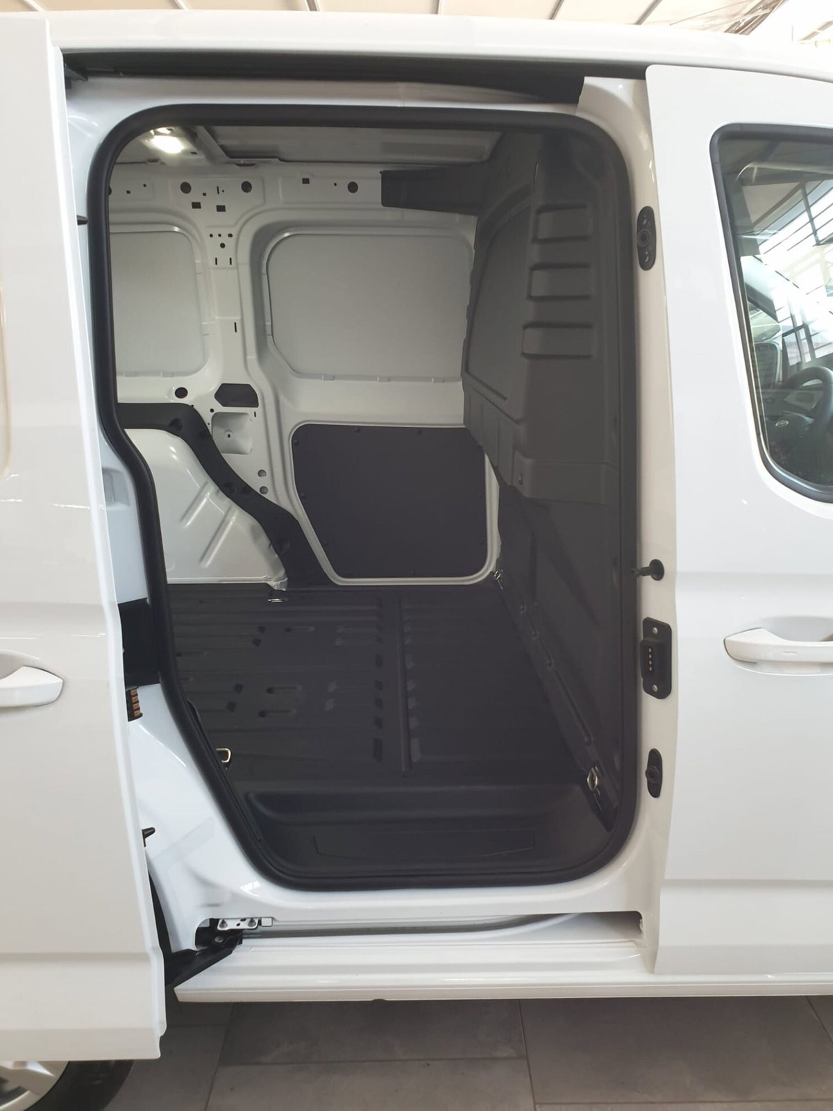 Ford Transit Connect  1.5 phev 150cv L2H1 Trend auto (9)