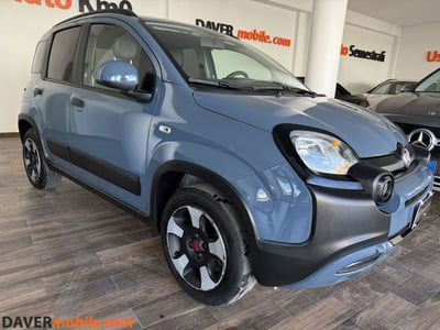 Fiat Panda 1.0 FireFly S&S Hybrid City Cross usata