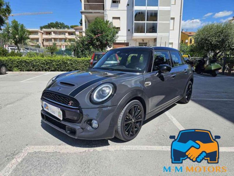 MINI Mini 2.0 Cooper SD aut. 5 porte