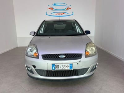 Ford Fiesta 1.2 16V 5p. Ghia usata