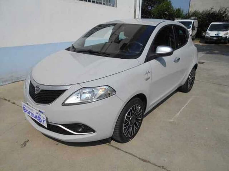 Lancia Ypsilon 1.2 69 CV 5 porte GPL Ecochic Mya