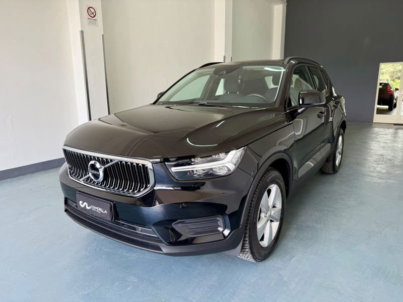 Volvo XC40 D3 AWD Momentum Core
