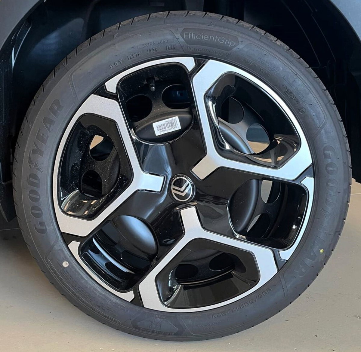 Citroen C3 Aircross 1.2 puretech turbo Plus 100cv (8)