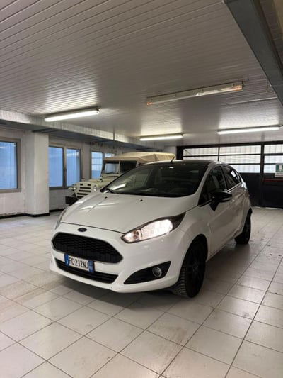 Ford Fiesta 1.4 5 porte Bz.- GPL Black & White Edition usata