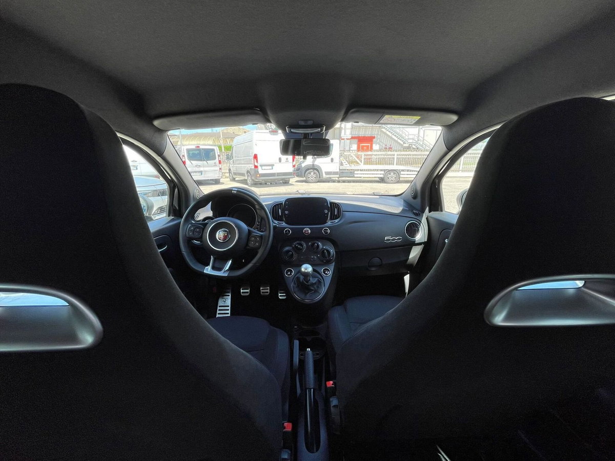 Abarth 595 595 1.4 Turbo T-Jet 165 CV (8)