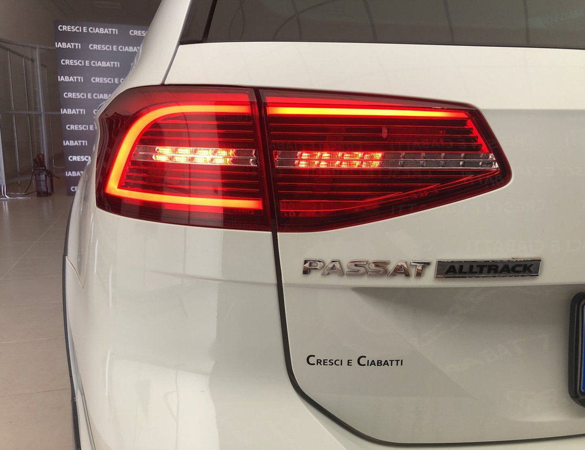 Volkswagen Passat Variant Alltrack 2.0 TDI 190 CV 4MOTION DSG BMT (8)